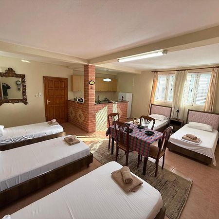 Shkodra Guest House 2 Exterior foto