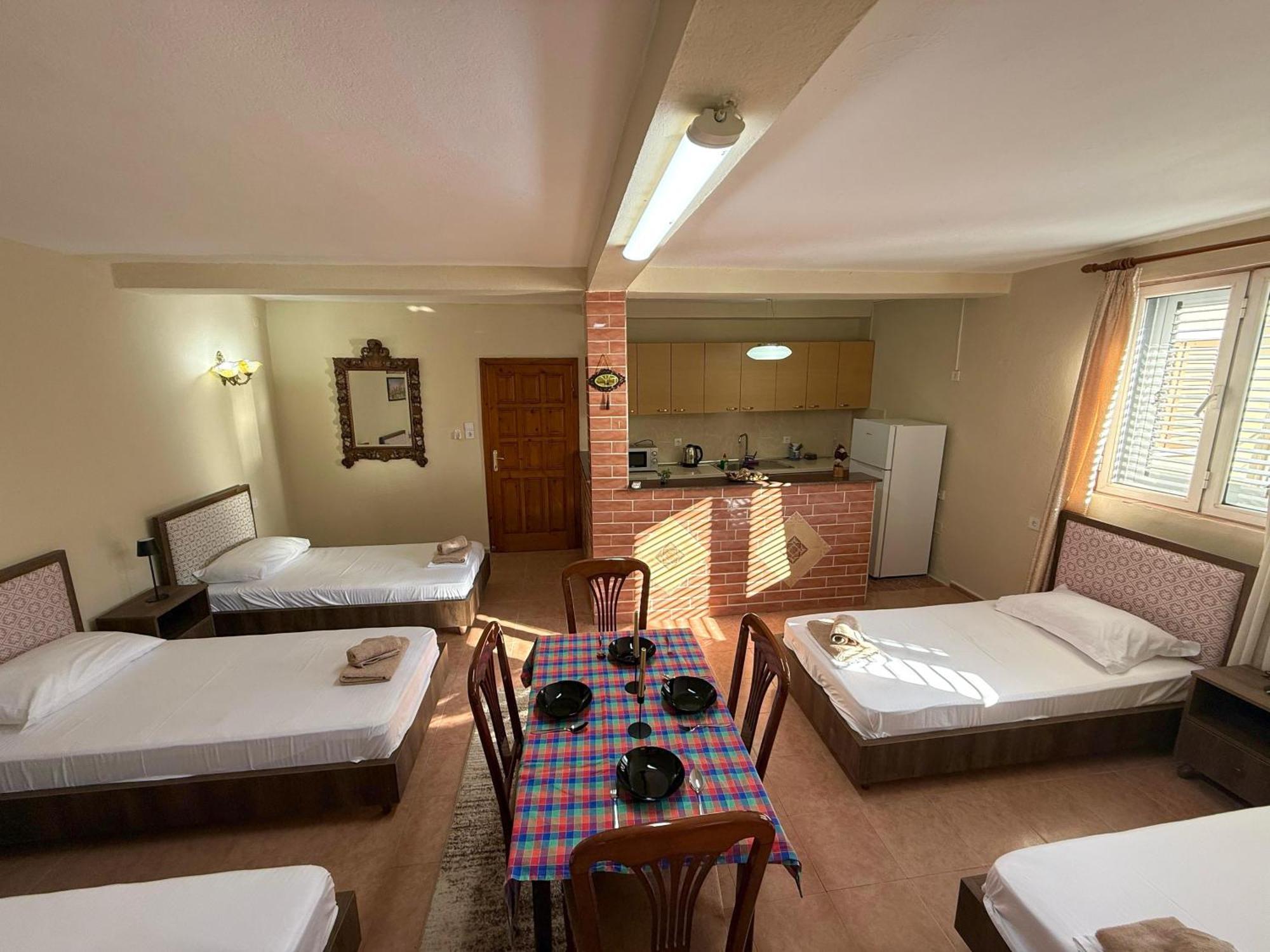 Shkodra Guest House 2 Exterior foto