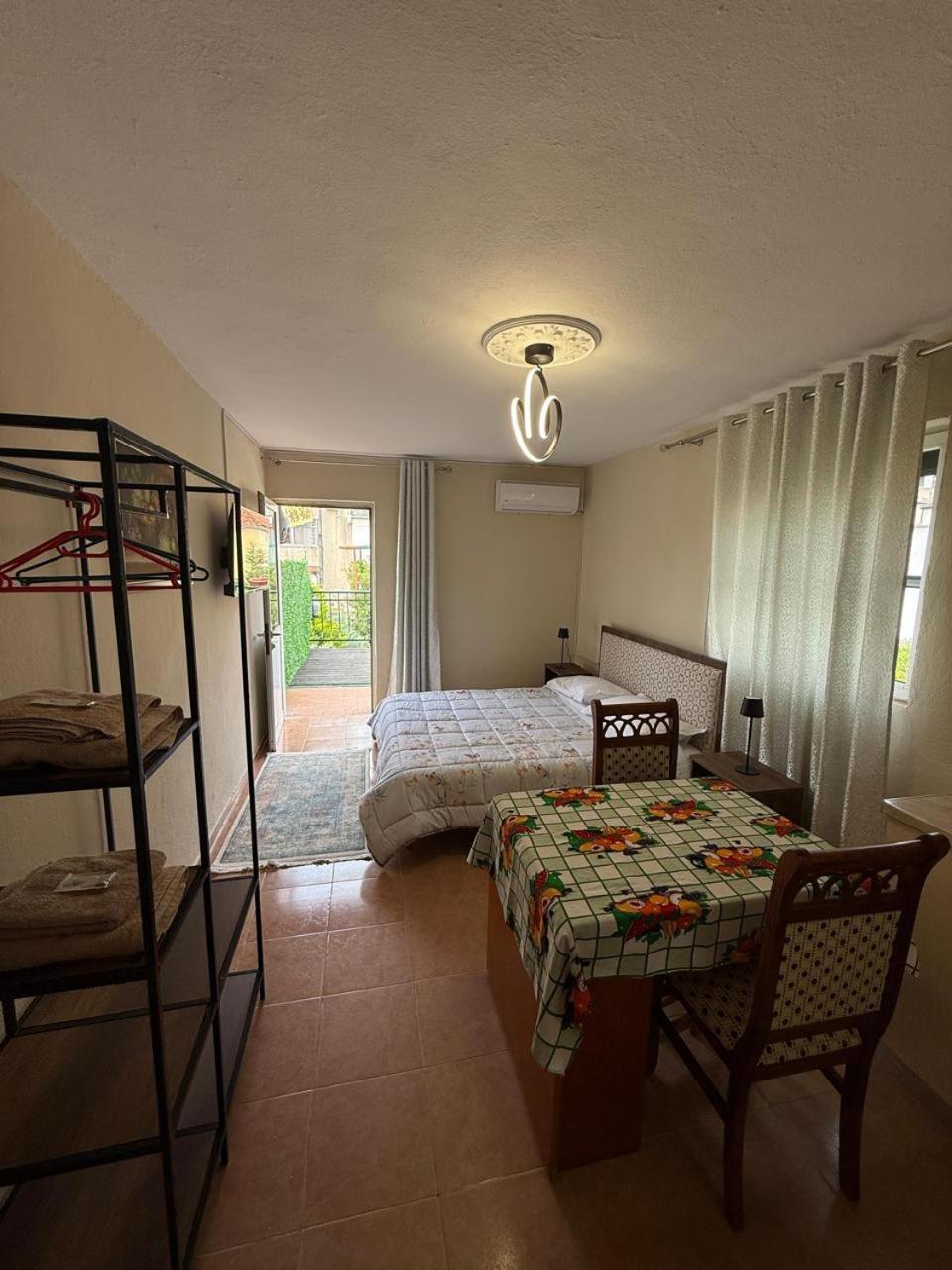 Shkodra Guest House 2 Exterior foto
